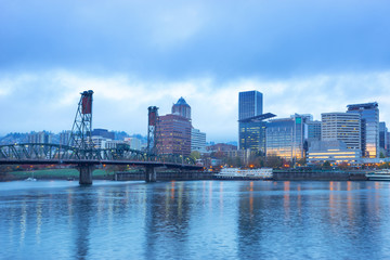 Plakat water,cityscape and skyline of portland in blue sky