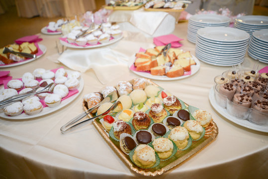 Addobbi e dolci battesimo bambina