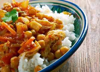 Afghan dish with chicken, chickpeas .