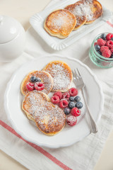 Pancakes mit Beeren
