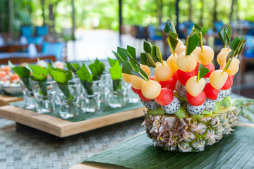 canape on wedding party