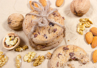 Fototapeta na wymiar Cake with walnuts, almonds and chocolate