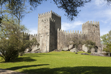 Fototapeta na wymiar Guimaraes castle and park - Portugal