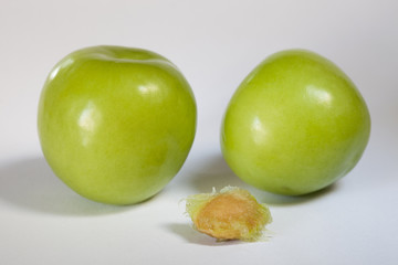 green plums
