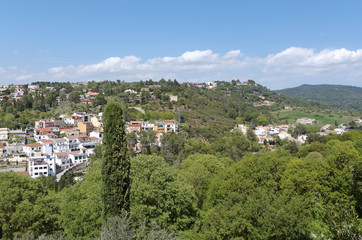 Fototapeta na wymiar collines de Gérone