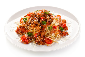 Pasta with meat, tomato sauce and vegetables 