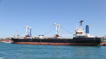 Fototapeta premium Cargo ship loading