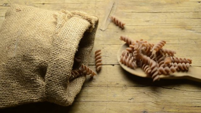 Pasta de farro Fusilli Triticum 