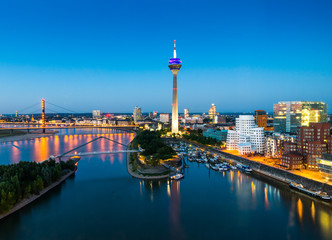 Düsseldorf - 109991585