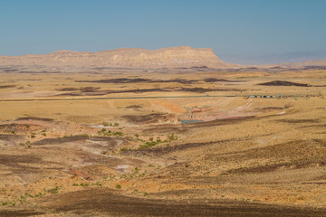 Fototapeta na wymiar The Makhtesh Ramon in Negev desert, Israel