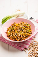 salad with beans leek and saffron