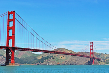 San Francisco, California, Usa: vista panoramica del Golden Gate Bridge il 9 giugno. Il ponte, inaugurato nel 1937, è diventato il simbolo della città di San Francisco nel mondo