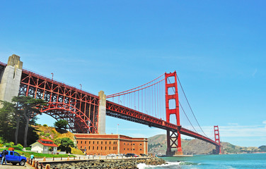 San Francisco, California, Usa: vista panoramica del Golden Gate Bridge il 9 giugno. Il ponte, inaugurato nel 1937, è diventato il simbolo della città di San Francisco nel mondo