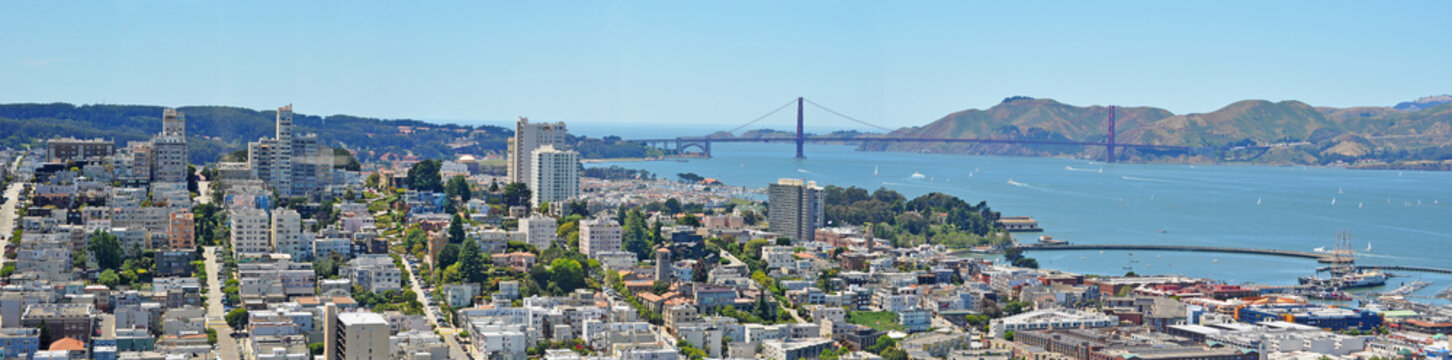 San Francisco, California, Usa: skyline e vista panoramica del Golden Gate Bridge il 9 giugno. Il ponte, inaugurato nel 1937, è diventato il simbolo della città di San Francisco nel mondo