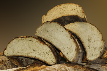 composizione orizzontale fotografia di fette di pane in primo piano sovrapposte