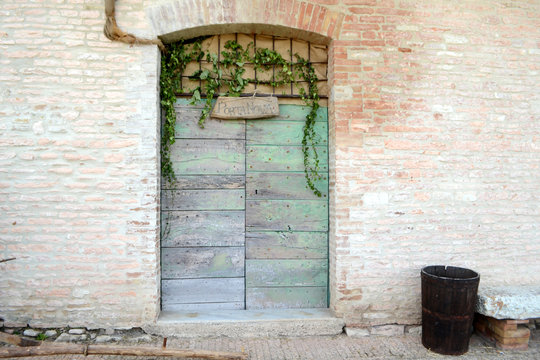 Grüne italienische Tür