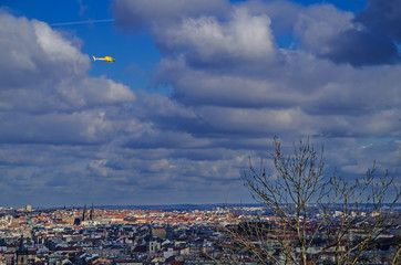Helikopter über Prag