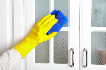 Cleaning kitchen dresser