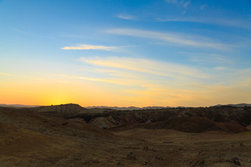 Fototapeta premium Bright sunset in the mountains