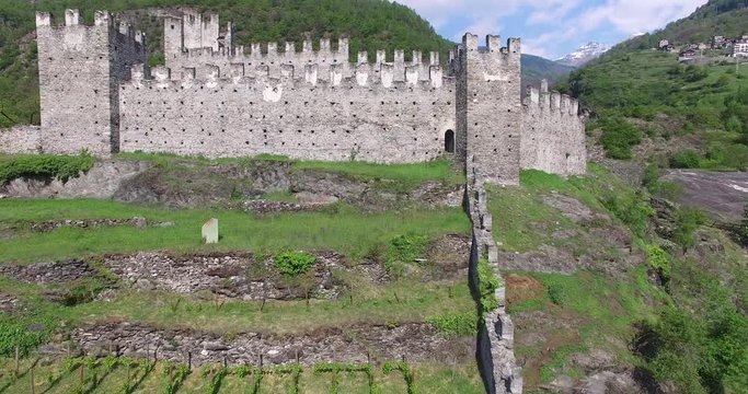 Castelli di Grosio - Parco incisioni rupestri - Valtellina (Sondrio)_part. 3