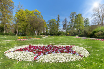 Idyllischer Park im Fr&uuml;hling 