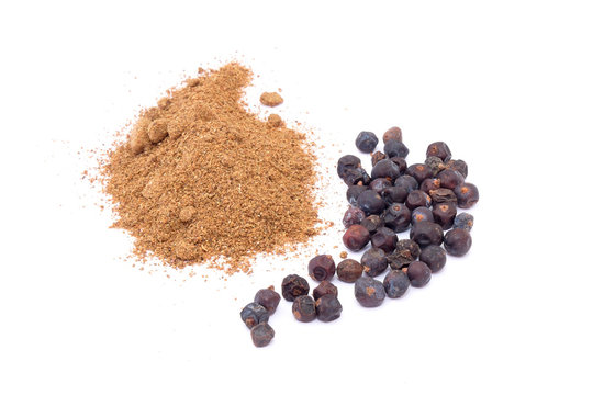 ginepro intero e polvere, spezie
