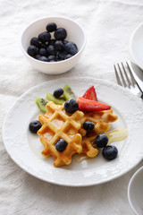 breakfast waffles with berries