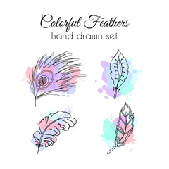 Obraz premium Vector feathers set. Hand drawn ethnic elements. Sketchy feather.