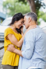 Fototapeta premium Side view of romantic couple