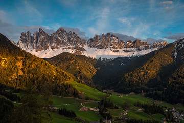 Fototapeta premium Funes valley