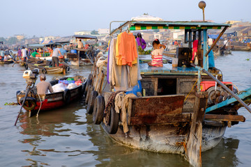 Fototapeta na wymiar Cai Rang floating market, Can Tho, Vietnam