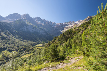 Obraz premium Beautiful landscape of Pyrenees mountains with famous Cirque de Gavarnie in background.
