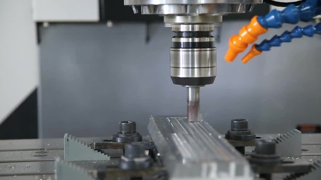 milling machining center in operation