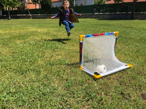 Gol Atan &Ccedil;ocuk