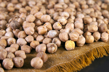 Chickpeas on the napkin