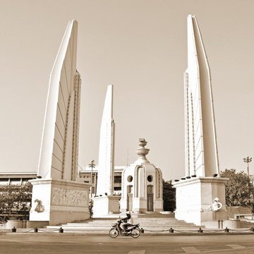 Democracy Monument