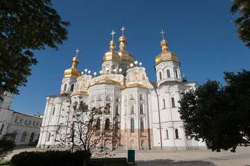 Fototapeta na wymiar Cathedral Assumption of the Virgin and the bell tower. Kiev - Pe