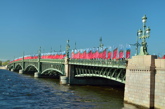Troitsky bridge in St. Petersburg.
