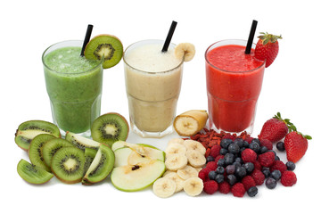 tre frullati di frutta fresca
