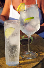 Gin tonic con amigos