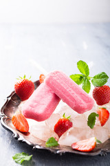 Homemade strawberry popsicles