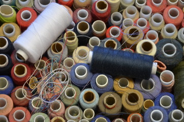Box with threads for sewing