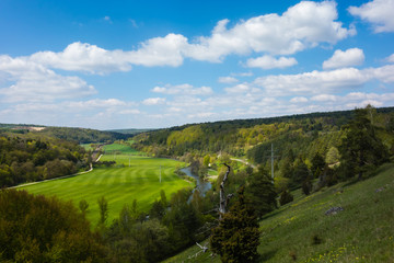 Obraz premium Landschaft auf dem Altmühltal Panoramaweg