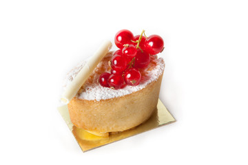 Dessert cake with currant