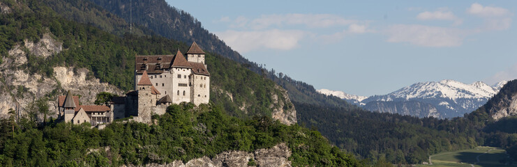 Fototapeta na wymiar castle gutenberg balzers liechtenstein