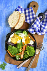 Vegetarian breakfast in a skillet.