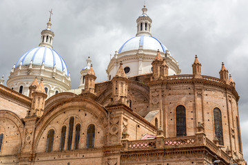 Obraz premium The beautiful cathedral of Cuenca, Ecuador, South America