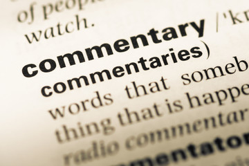 Obraz premium Close up of old English dictionary page with word commentary