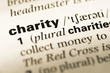 Obraz premium Zamknij się stara strona słownika języka angielskiego słowem miłości