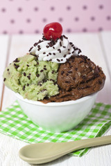 matcha and chocolate ice cream